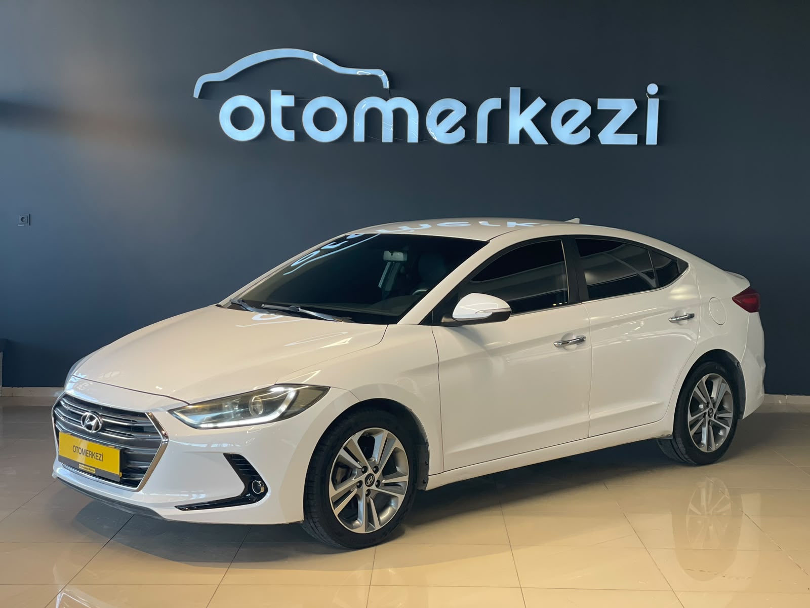 HYUNDAI ELANTRA 7